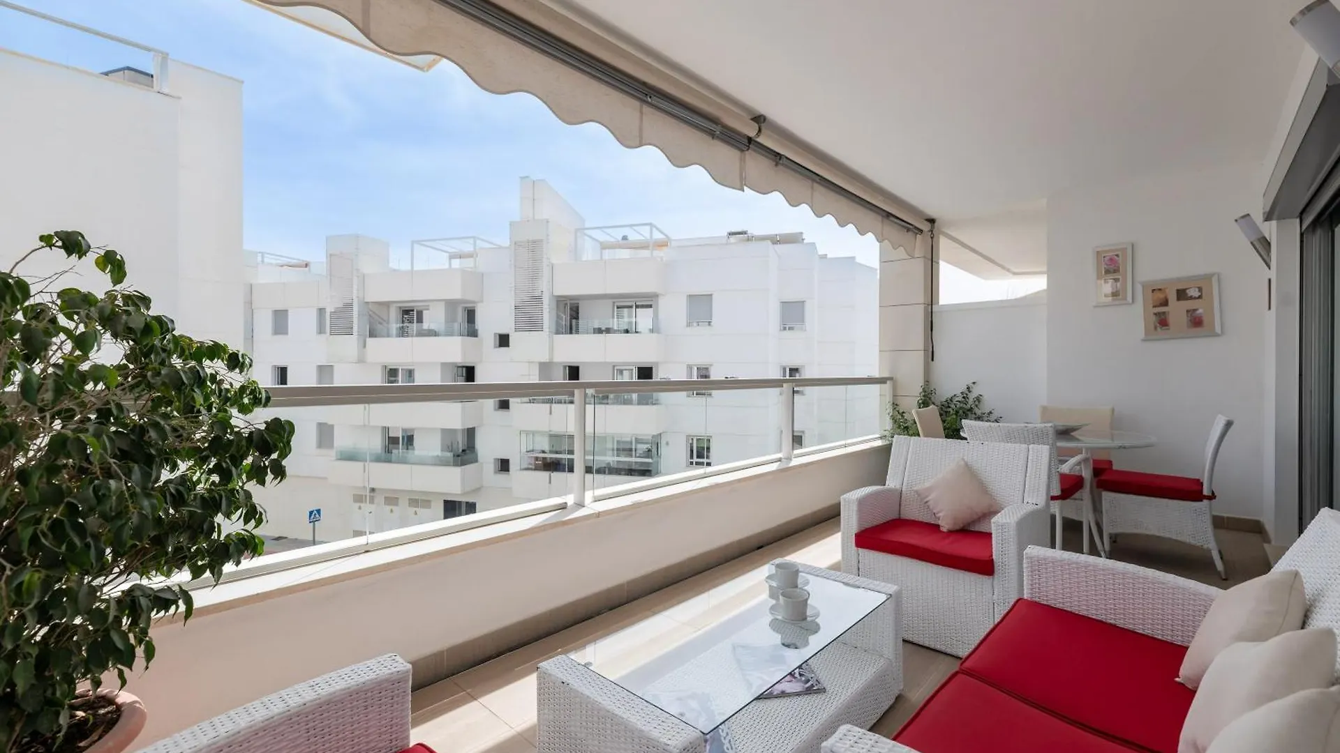 Acogedor Apartamento 2 Dormitorios Marbella Spain